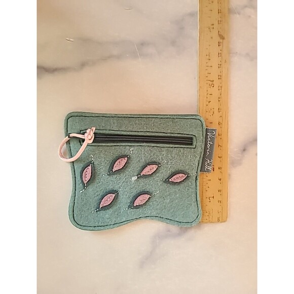 Victoria Hill Felt Coin Purse - Picture 7 of 9